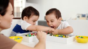 Por que as crianças mordem? Tudo que você precisa saber