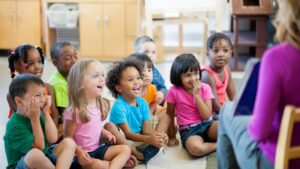 O que é a Abordagem Pikler e Como ela Influencia o Desenvolvimento Infantil